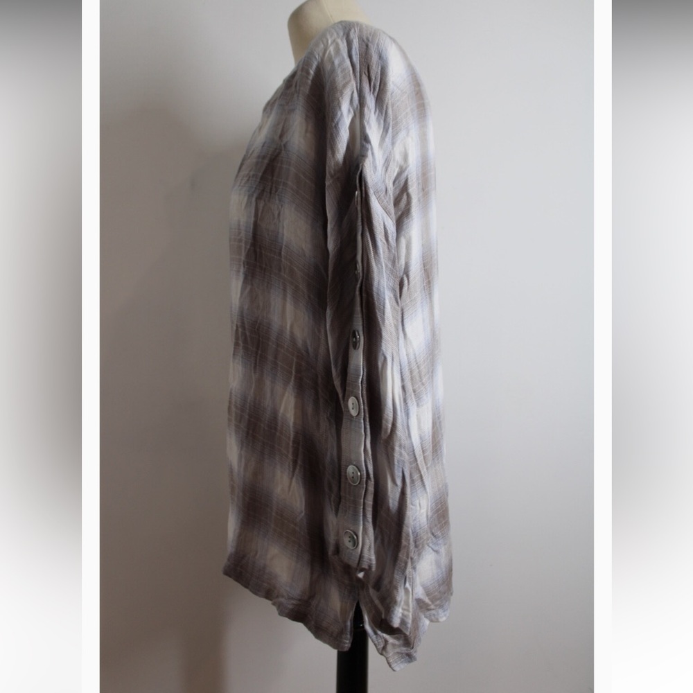 Soft Surroundings Herringbone Pattern Top In Gray… - image 5